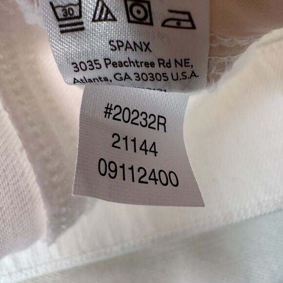 Spanx Cropped Flare Denim Jeans Womens Medium White Stretch Pull On Frayed New - Picture 7 of 12